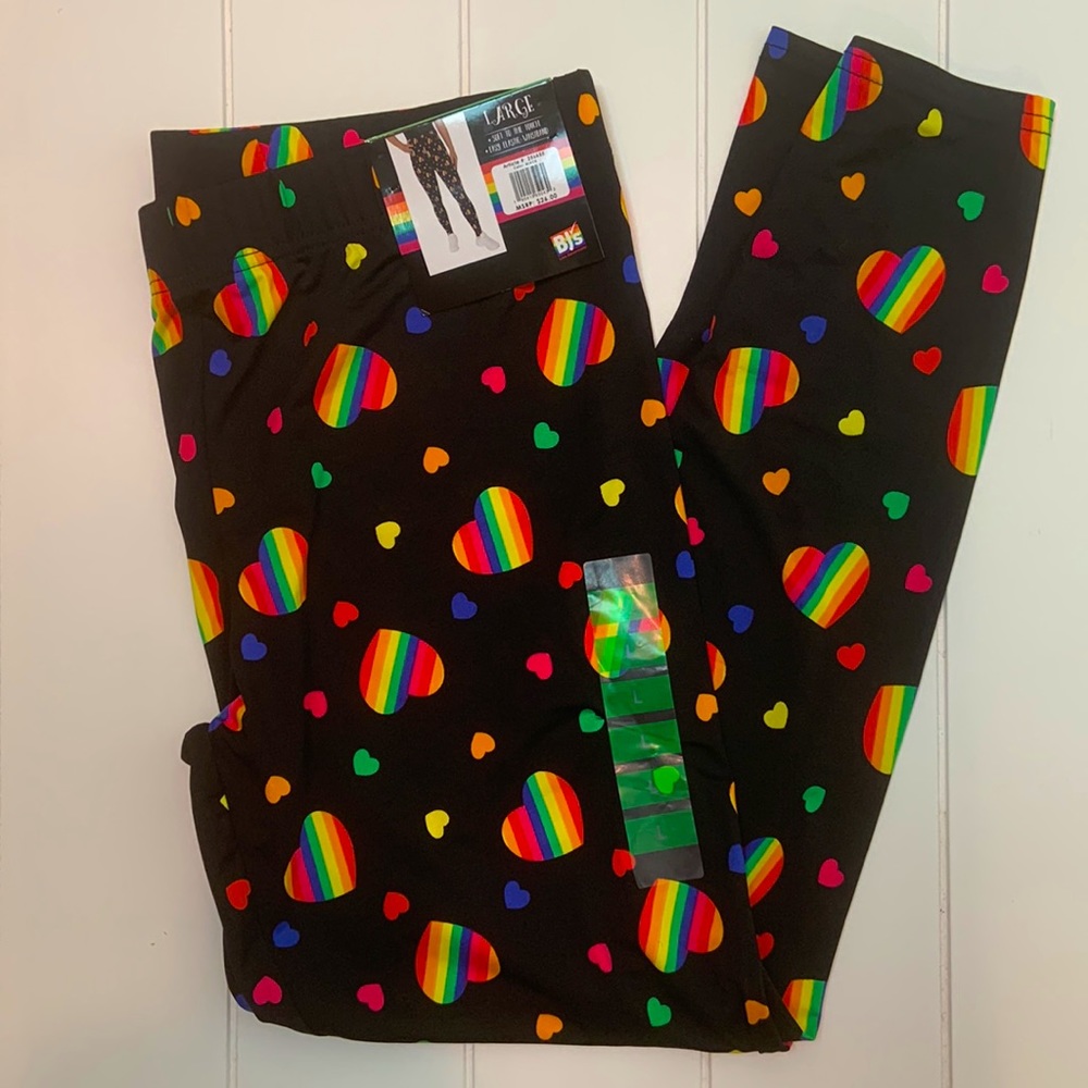 NWT Feeling Proud Pride Rainbow Hearts black leggings